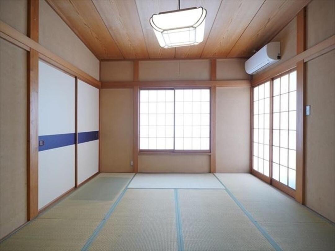 海と駅の近くのゲストハウス海悠 Itō Eksteriør billede